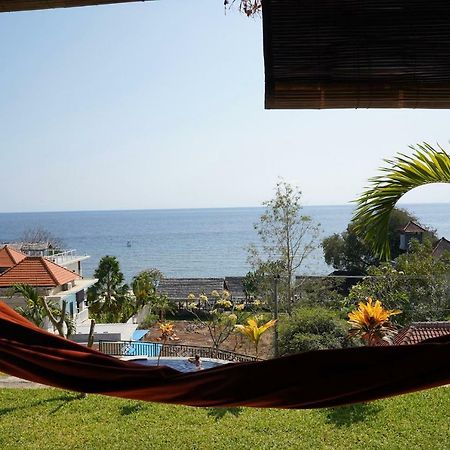 Bamboo Bali Hill Bungalows 아메드 외부 사진