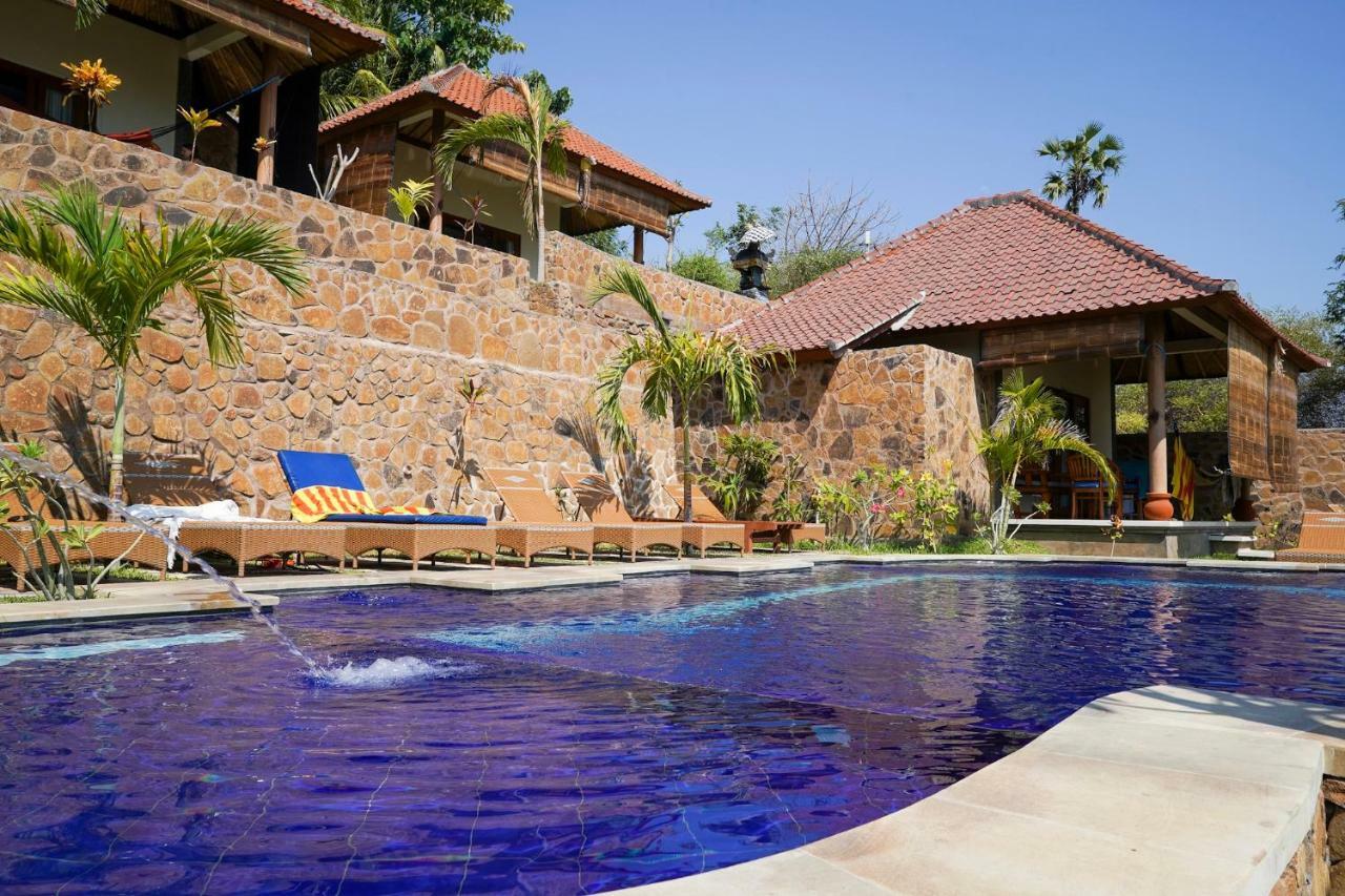 Bamboo Bali Hill Bungalows 아메드 외부 사진