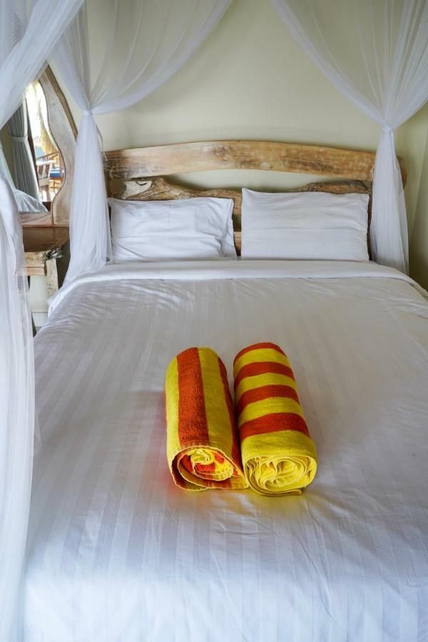 Bamboo Bali Hill Bungalows 아메드 외부 사진